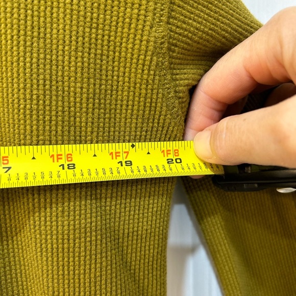 Lou Grey Waffle Knit Henley Women XS Chartreuse Cropped Boxy Casual Fall Layers - Picture 5 of 9